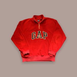 1990s Gap Athletics classic spellout quarter zip fleece.